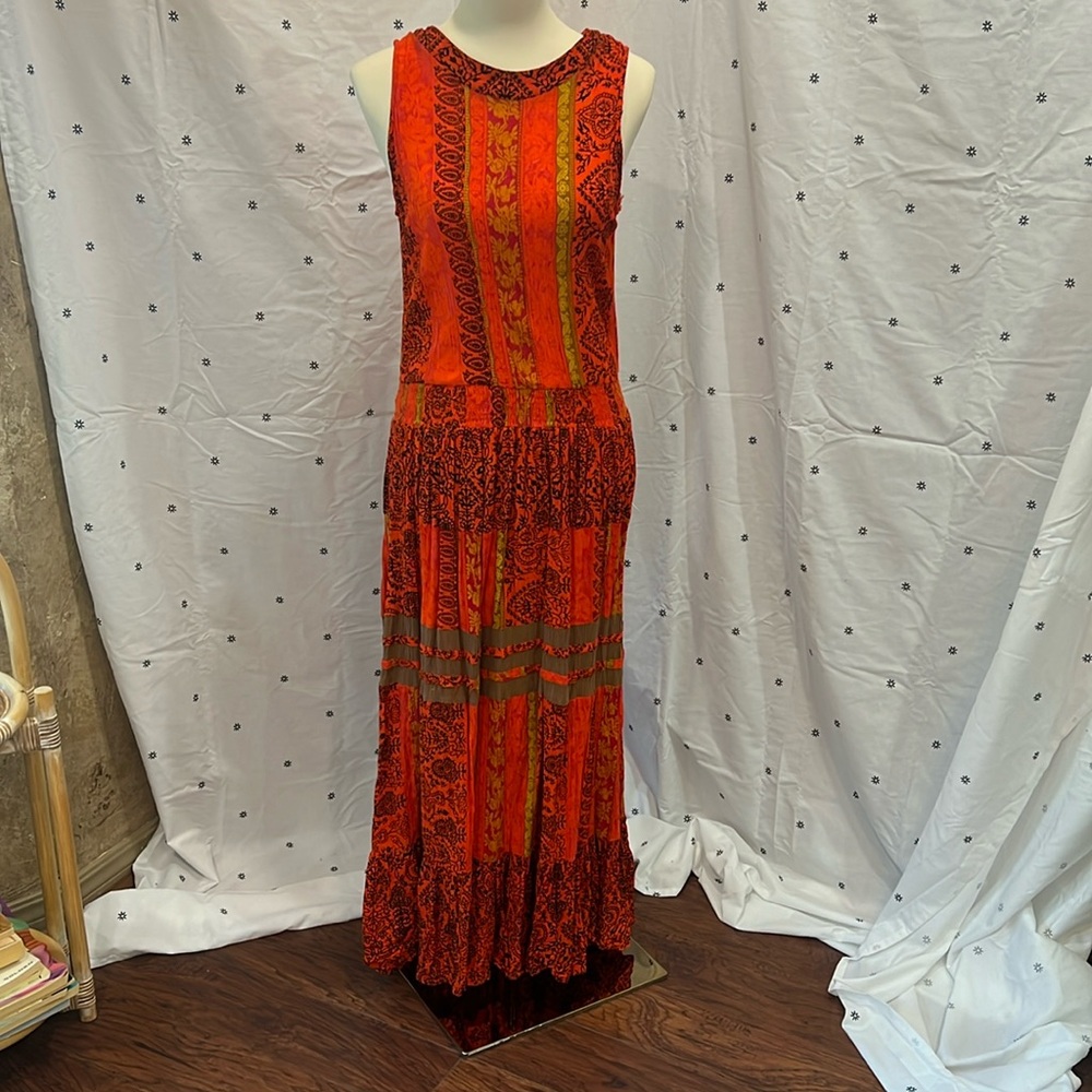 Vintage Karin Stevens size 10 orange printed drop waist dress